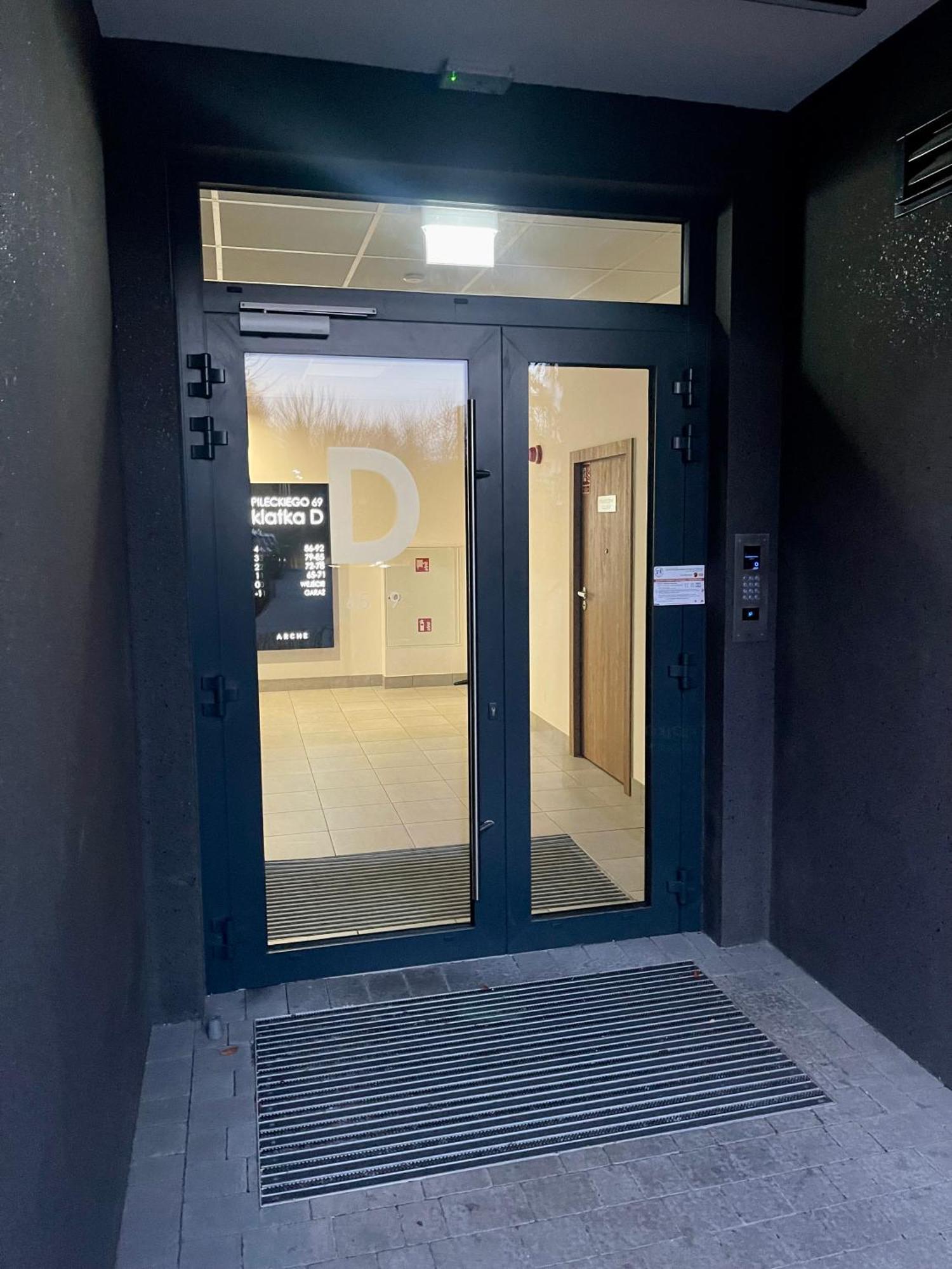 华沙Time&House Pileckiego Przy Centrum Onkologi I Klinice Novum Apartament Na Wylacznosc Pokoj,Sypialnia,Lozko, Lazienka,Kuchnia公寓 外观 照片